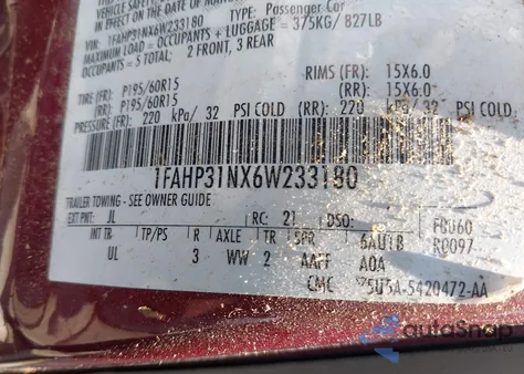 2006 Ford Focus Zx3 z USA, uszkodzony, nr VIN 1FAHP31NX6W233180